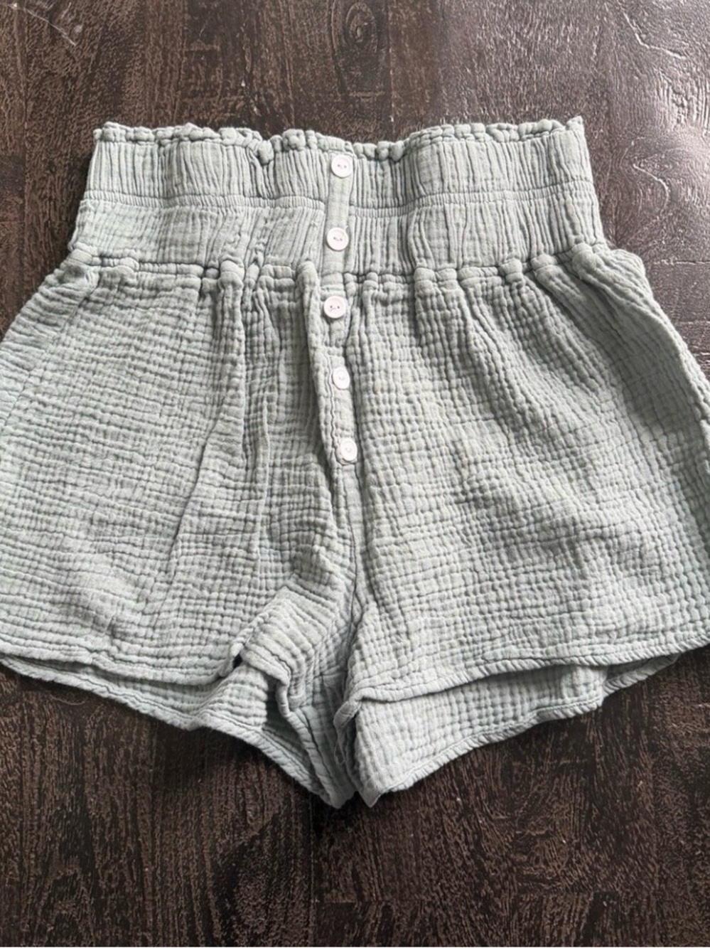 Smocked High-Waist Button-Front Women’s Shorts — Light Sage